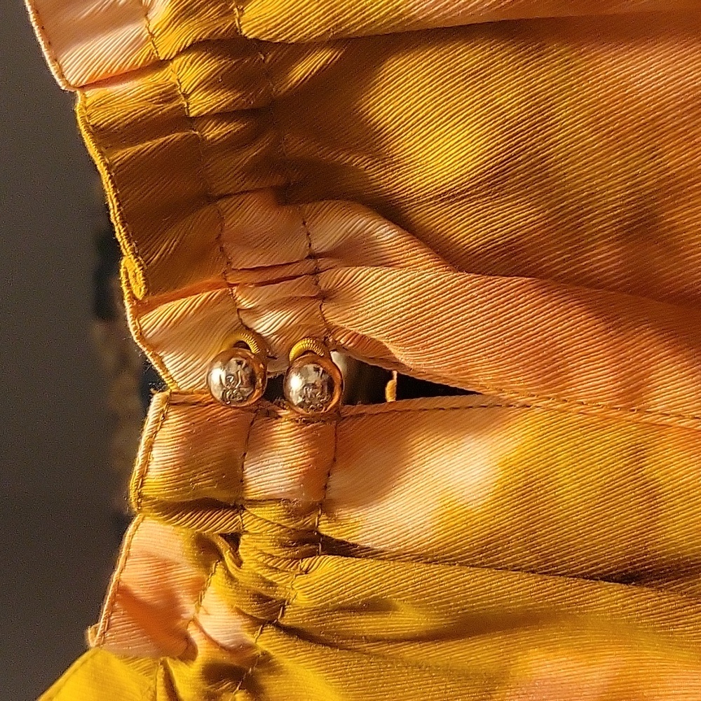 Vibrant Sam Eldelman Halter - Picture 3 of 8